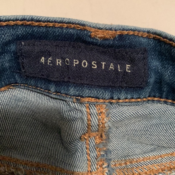 size 2 aeropostale cheeky jean shorts - Picture 3 of 3